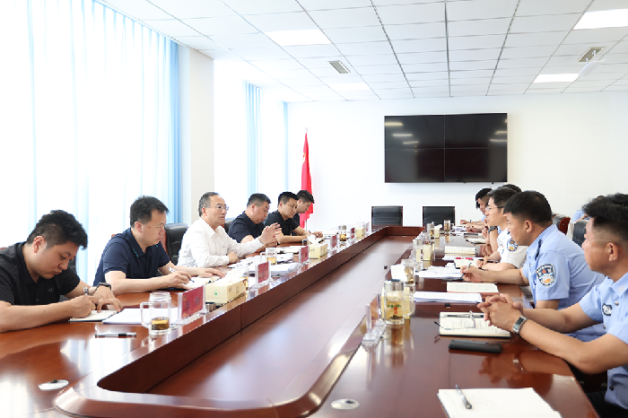 郑艺到铁岭督导调研时强调 进一步推动全面从严管党治警向纵深发展 向基层延伸 着力打造一支让党放心 让人民满意的过硬铁军